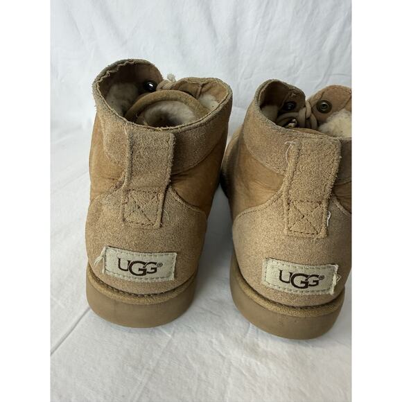 UGG Bethany Women’s Chestnut Sheepskin Suede Boots, Size 9, Cozy Winter Style - Picture 8 of 10